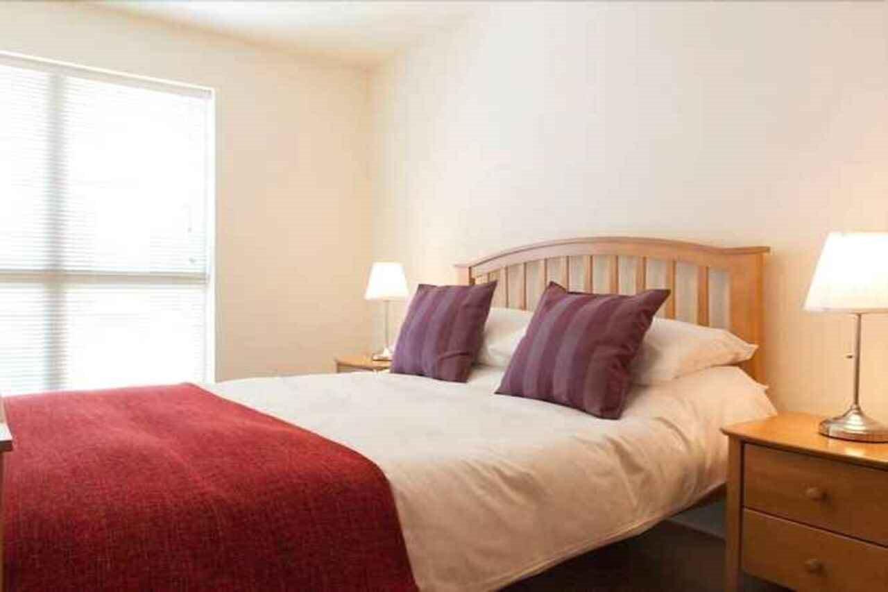 Sunny Off Grand Canal Square 2 Apartment